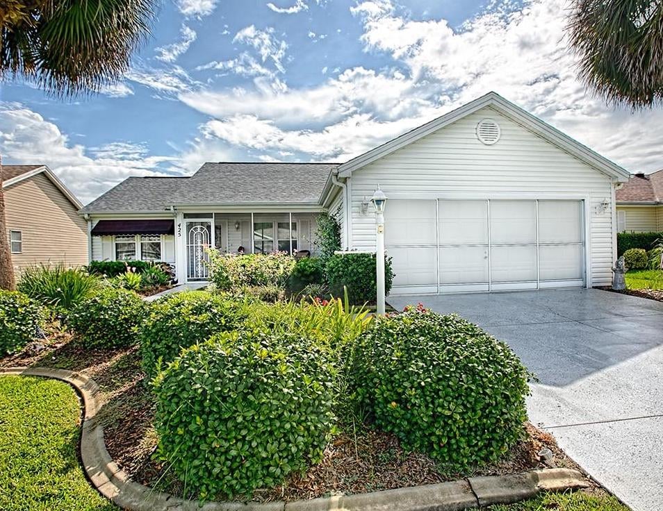 3 Conveniently Located Homes for Sale in The Villages, Florida & Nearby